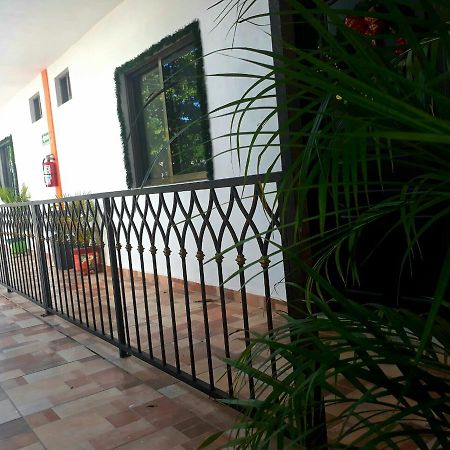 Hotel San Joaquin Bacalar Bagian luar foto